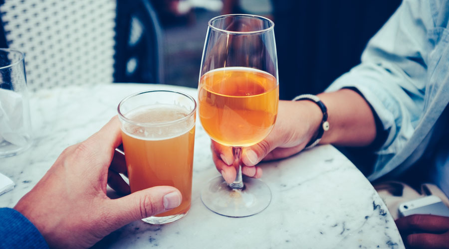 restaurant entertainment ideas